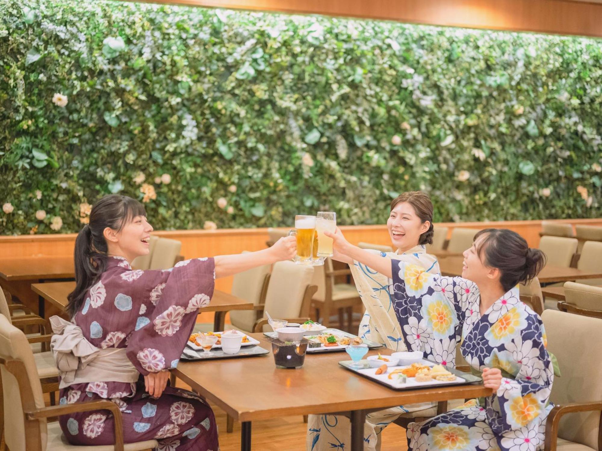 Ooedo Onsen Monogatari Dogo Hotel Matsuyama  Exterior photo