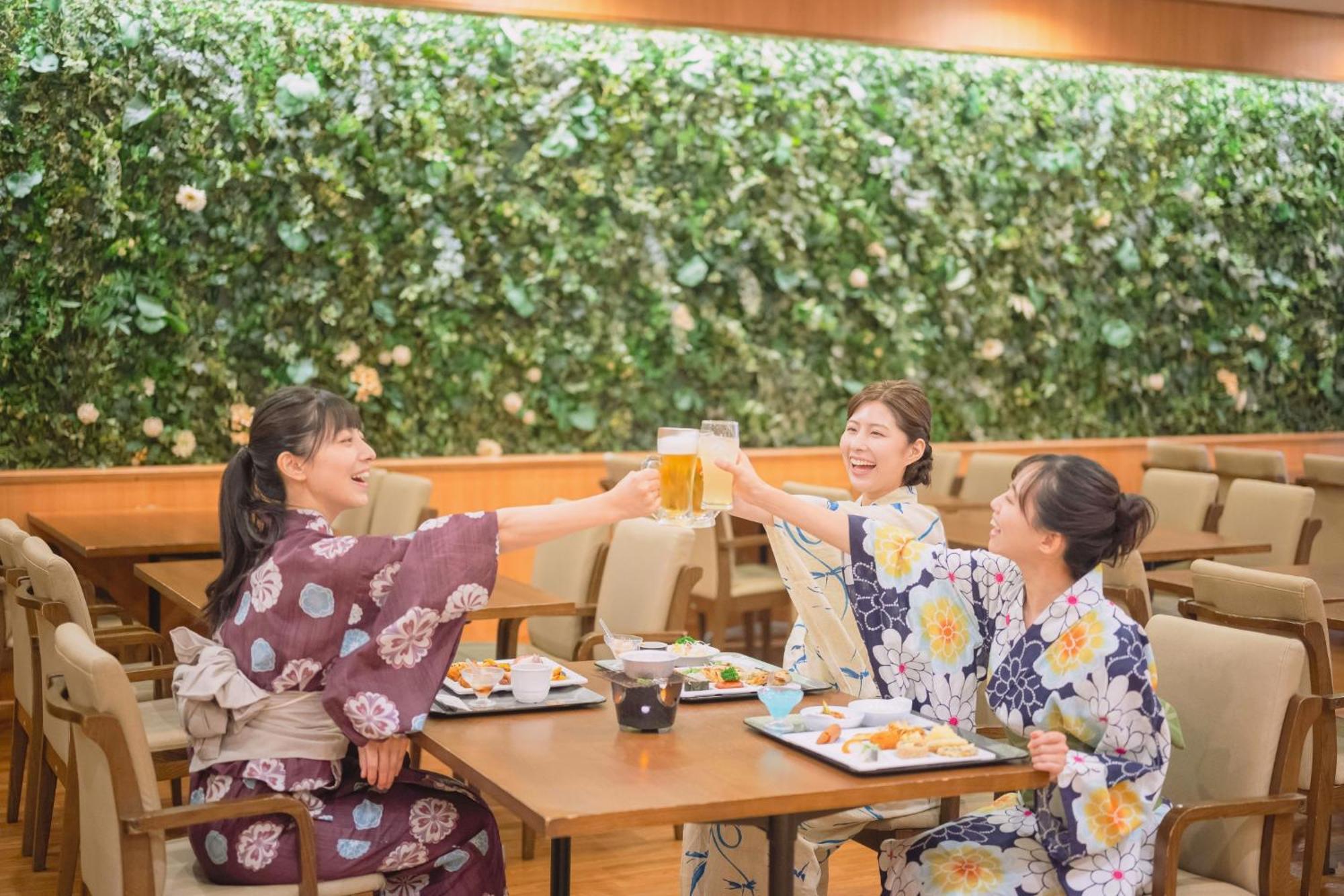 Ooedo Onsen Monogatari Dogo Hotel Matsuyama  Exterior photo